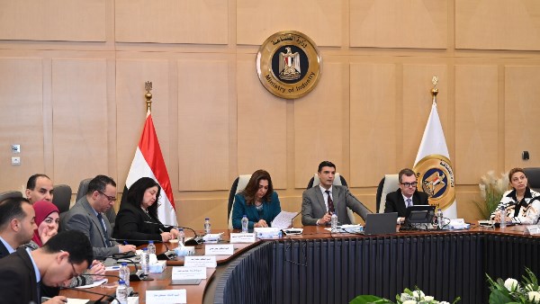 جانب من الاجتماع 