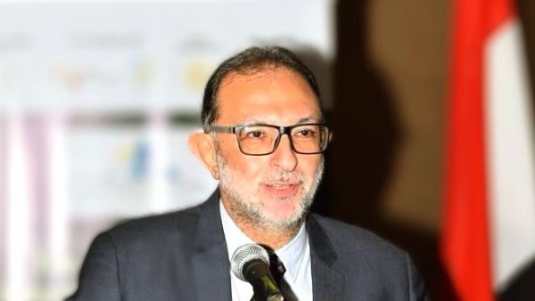 طارق الهوبى