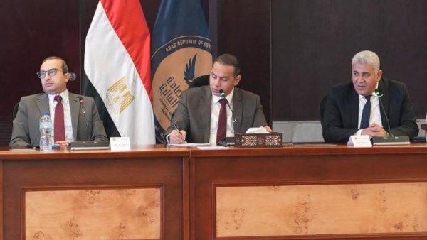 الدكتور إسلام عزام رئيس هيئة الرقابة المالية 