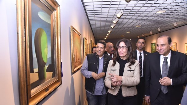 وزيرة الثقافة 