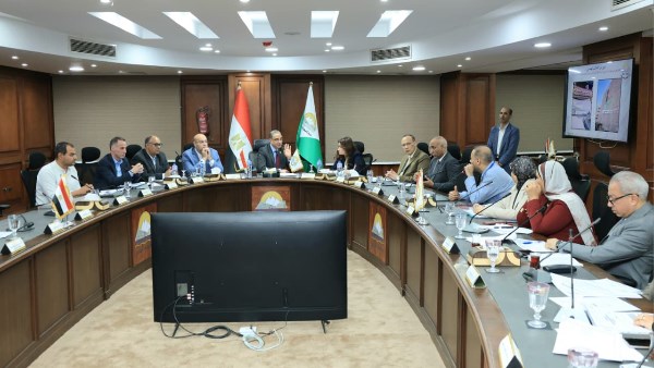  الدكتور أحمد الأنصاري محافظ الجيزة