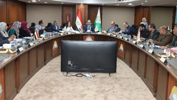 الدكتور أحمد الأنصاري محافظ الجيزة 