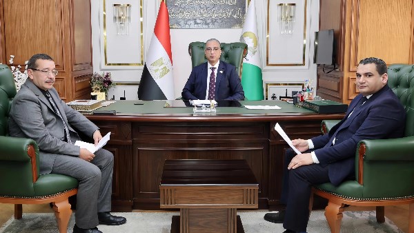 الدكتور أحمد الأنصاري محافظ الجيزة 