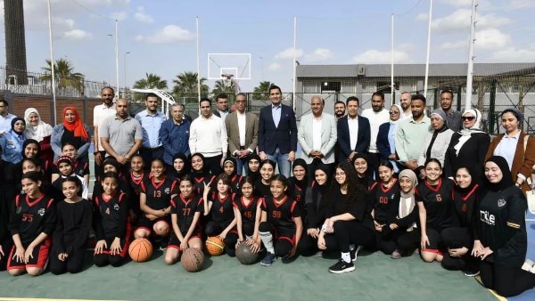 وزير الشباب والرياضة ومحافظ الجيزة 