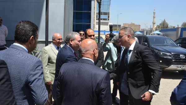 الدكتور أحمد الأنصاري محافظ الجيزة 