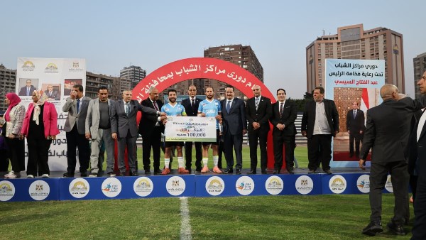 الدكتور أحمد الأنصاري محافظ الجيزة