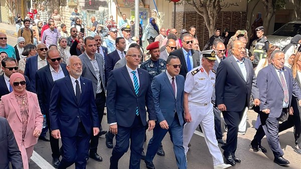 انطلاق الموكب الاحتفالي بيوم تأسيس مدينة الإسكندرية