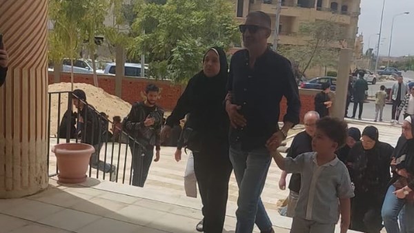  أسرة الدكتور ضياء العوضي