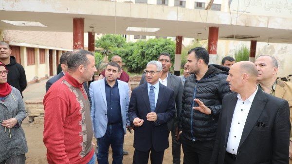 محافظ بني سويف يتفقد مركز تكنولوجي بني عدي ويوجه بسرعة إصلاح عطل