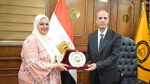 رئيس جامعة بني سويف