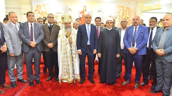 محافظ أسيوط يزور الكنائس والأديرة بالمراكز والأحياء للتهنئة بعيد القيامة المجيد محافظ أسيوط يزور الكنائس والأديرة بالمراكز والأحياء للتهنئة بعيد القيامة المجيد