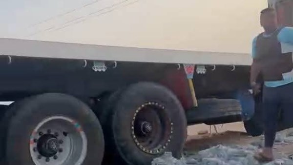 حادث تصادم سيارتين بأسيوط 