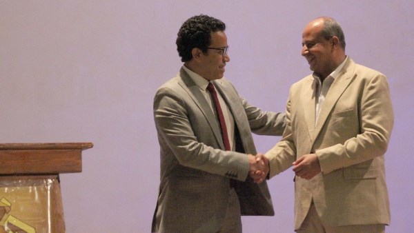 الفنان سامح حسين 