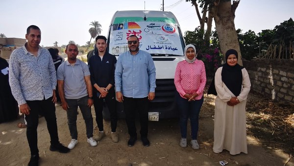 ختام فعاليات القافلة الطبية المجانية بوحدة الشهداء بأرمنت وتقديم خدمات علاجية متكاملة للمواطنين