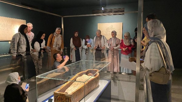 جولة علمية لطلاب آثار الأقصر داخل متحف التحنيط للتعرف على أسرار التحنيط وصيانة المومياوات