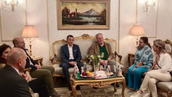 الملك أحمد فؤاد الثانى