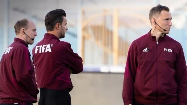 طاقم التحكيم الألماني