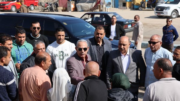 محافظ الإسماعيلية يتفقد مدينة أبوصوير ومنطقة روض إسكندر وقرية الواصفية ومدينة المستقبل