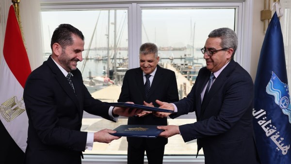 خلال اللقاء 