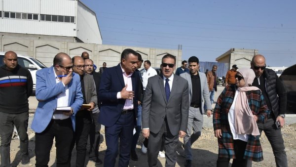 محافظ بورسعيد يوجه بحصر كافة المساحات الفضاء بالمنطقة الصناعية