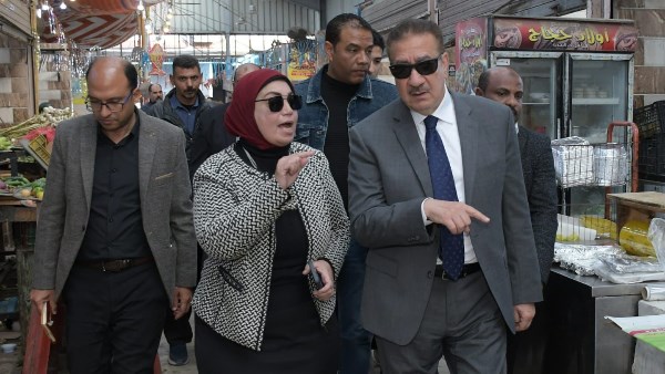 أبو ليمون :يشدد علي رفع كافة الاشغالات بمحيط السوق