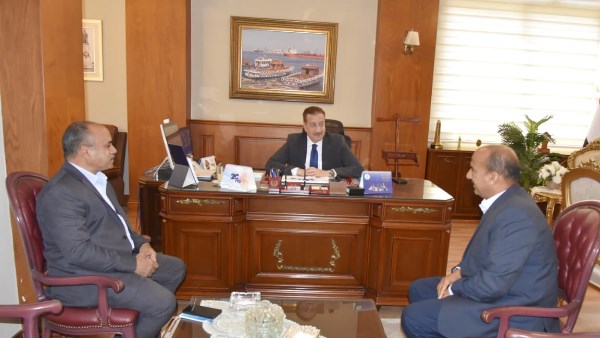 التأكيد على التنسيق المستمر لمواجهة التحديات المائية وتحسين الخدمات المقدمة للمواطنين