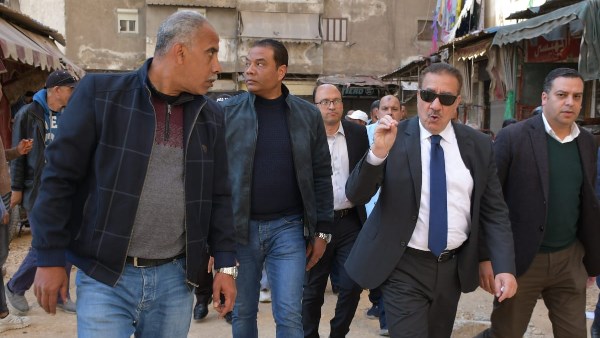 للمرة الأولى .. قطار التنمية والتطوير يصل إلى منطقة أمل " نهضة مصر " بحي الضواحي