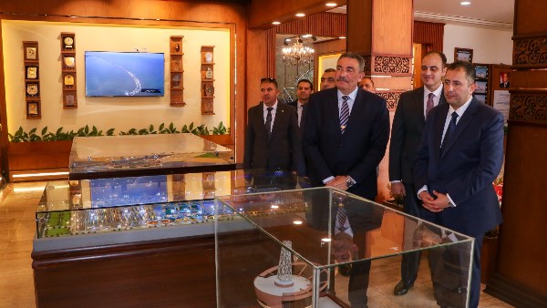 محافظ دمياط 