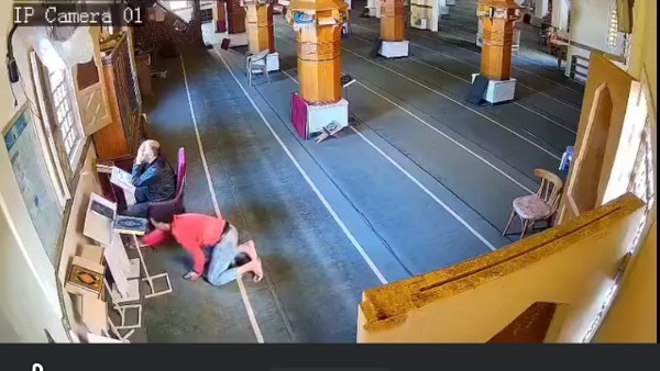 سرقه هاتف من مسجد