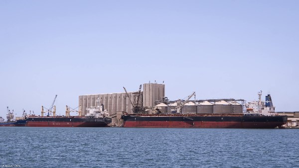 ميناء دمياط 