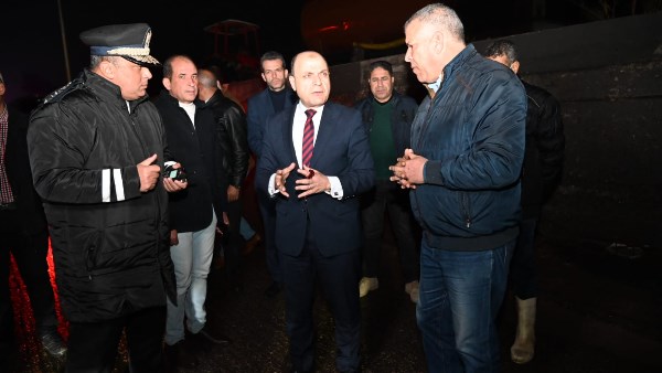 محافظ الغربية في جولة ليلية وسط هطول الأمطار بطنطا يتابع جهود رفع تجمعات المياه| صور