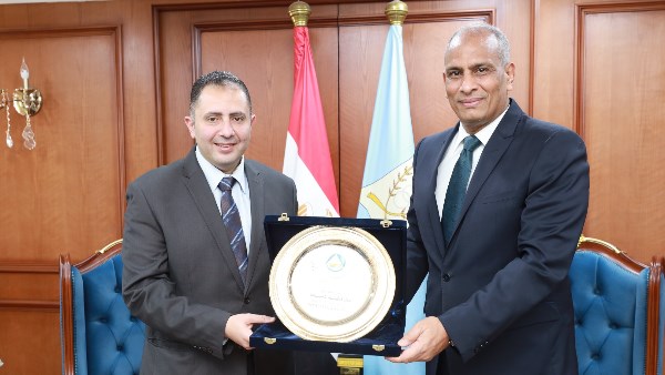 محافظا كفر الشيخ ودمياط 