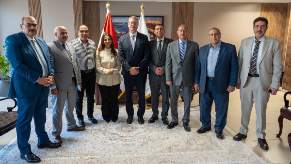 وزير البترول يعقد اللقاء الدوري مع أعضاء مجلسي النواب والشيوخ