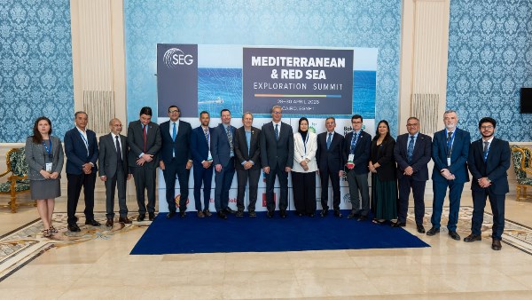 وزير البترول أمام قمة «استكشاف الموارد بالبحرين المتوسط و الأحمر»