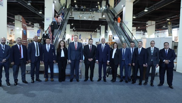 خلال الافتتاح