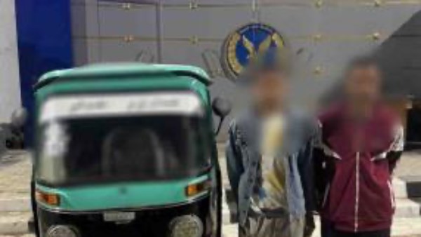 القبض على المتهمين بربط كلب نافق في توك توك