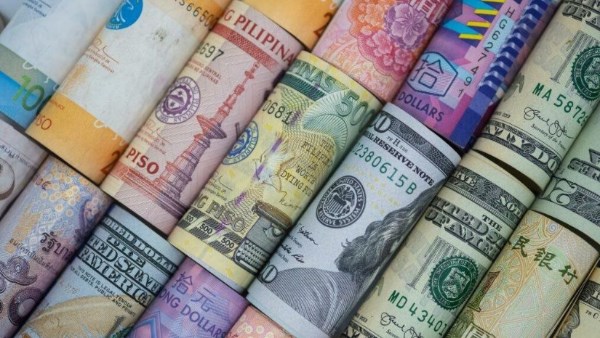 أسعار العملات اليوم الأثنين