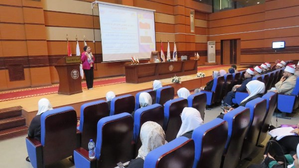 جانب من الدورة