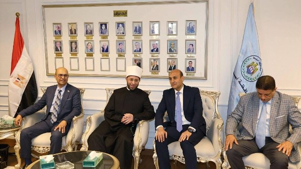 جانب من لقاء المحافظ بوزير الأوقاف ورئيس جامعة أسيوط