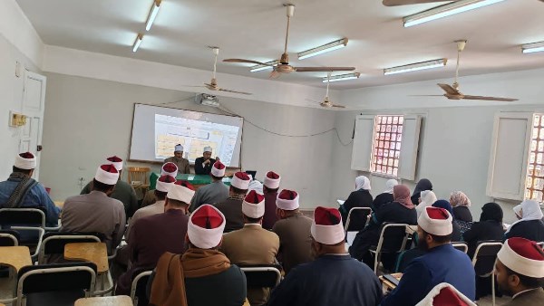 إحدى دورات التوعية بالمحافظات