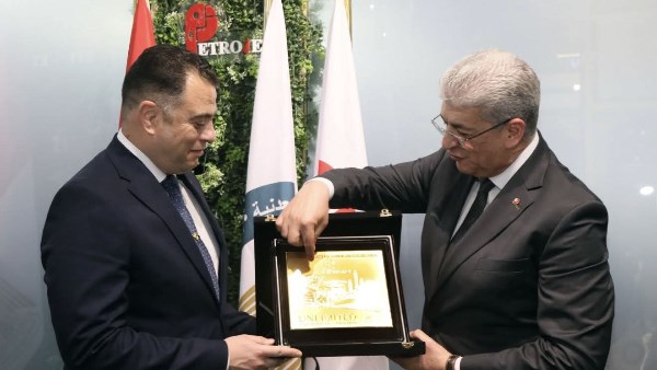 الدكتور شريف حلمي