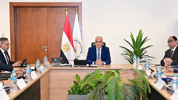 اجتماع اللجنة