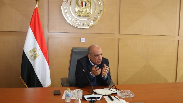 وزير الكهرباء 