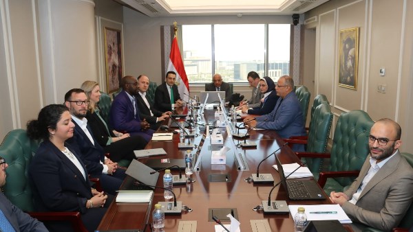  اجتماع وزير الكهرباء 