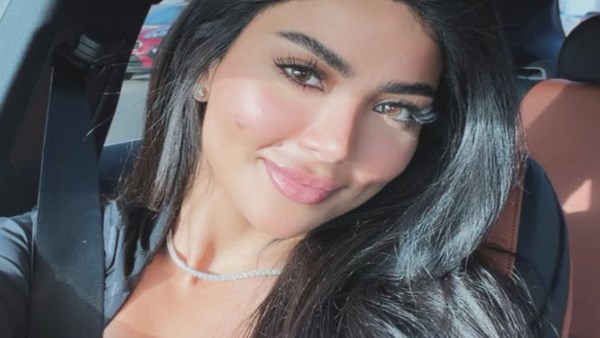 كارولين عزمي