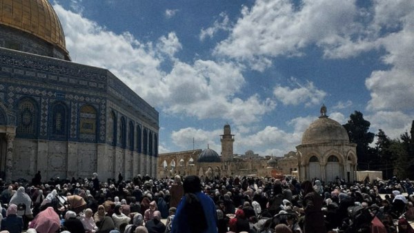 جانب من الصلاة في المسجد الأقصى