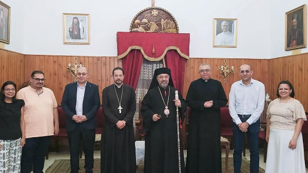 التهنئة بعيد القيامة المجيد 