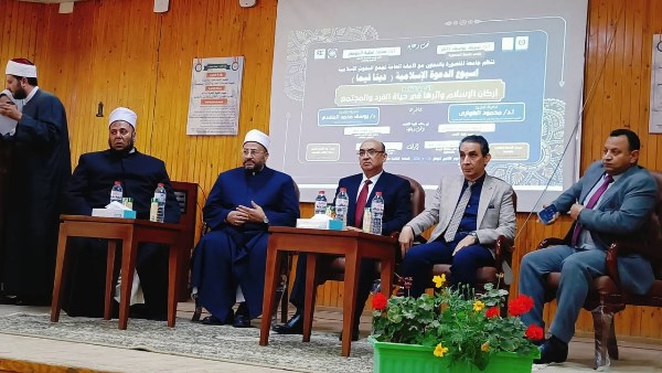 جانب من الزيارة 