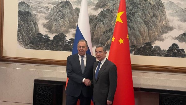 الوزيران الروسي والصيني