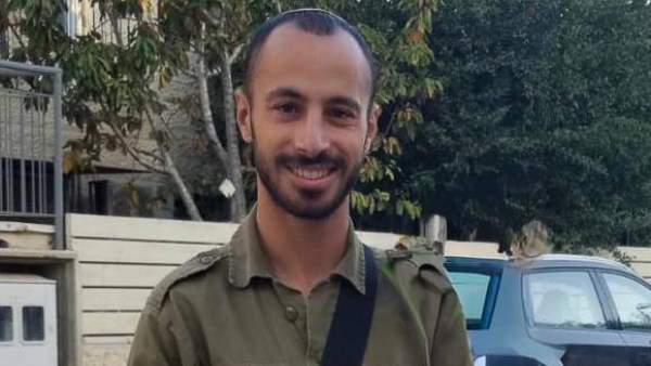 جندي احتلال قتل خلال المعارك 